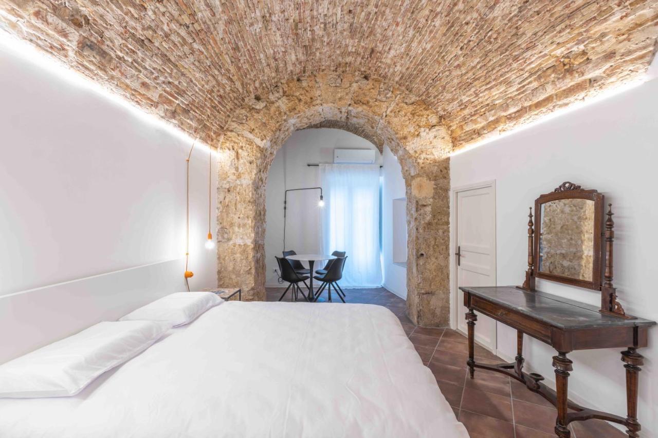 Calderai 82 Suites 1 E 2 パレルモ エクステリア 写真
