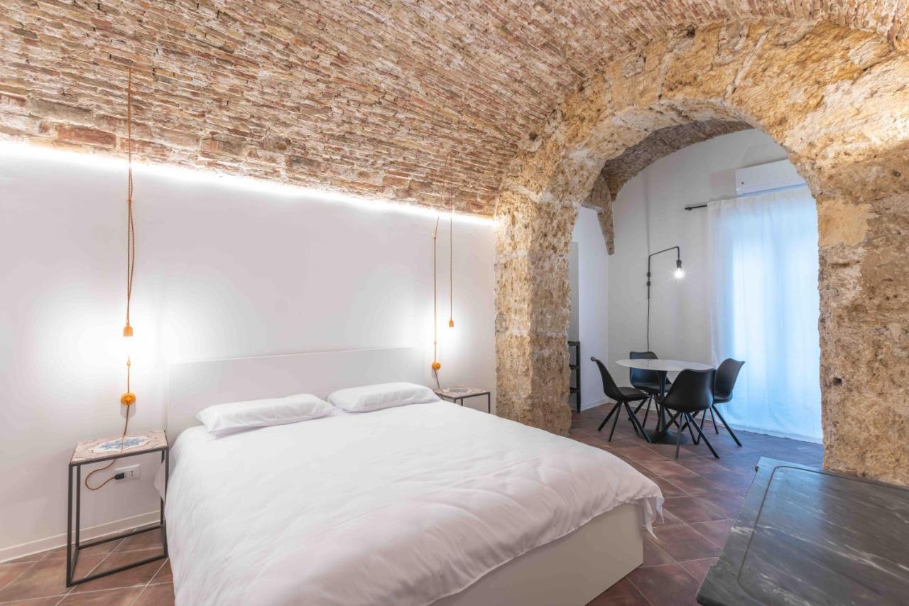 Calderai 82 Suites 1 E 2 パレルモ エクステリア 写真
