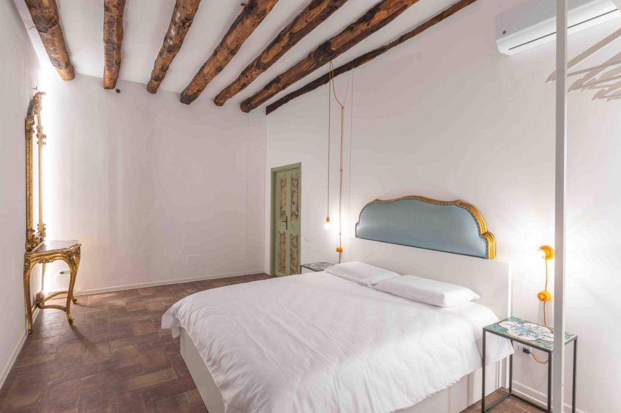 Calderai 82 Suites 1 E 2 パレルモ エクステリア 写真